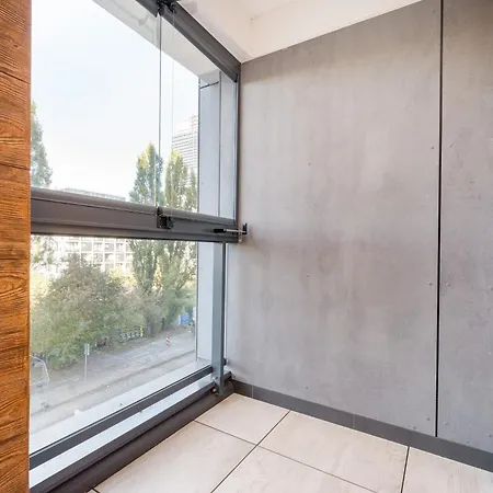 Apartamento Wola Grzybowska Lavish By Bookinghost
