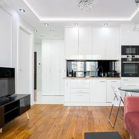 Wola Grzybowska Lavish By Bookinghost * Varsóvia