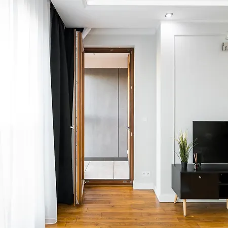 Apartamento Wola Grzybowska Lavish By Bookinghost Varsovia
