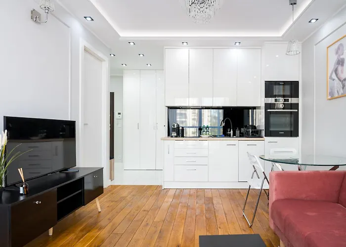 Wola Grzybowska Lavish By Bookinghost * Varsó