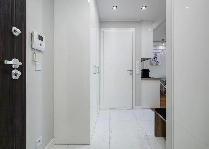 Apartman Wola Grzybowska Lavish By Bookinghost