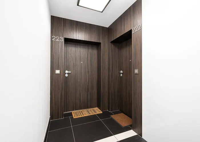 Wola Grzybowska Lavish By Bookinghost Apartman