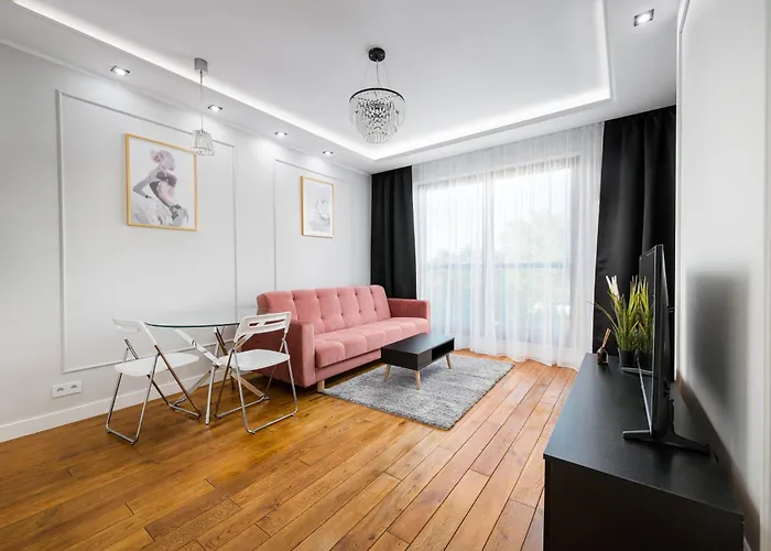 Apartman Wola Grzybowska Lavish By Bookinghost *