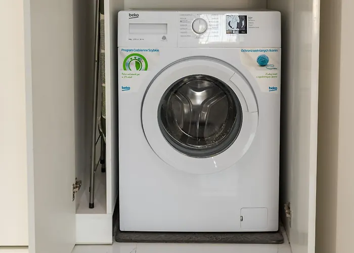 Wola Grzybowska Lavish By Bookinghost Varsó